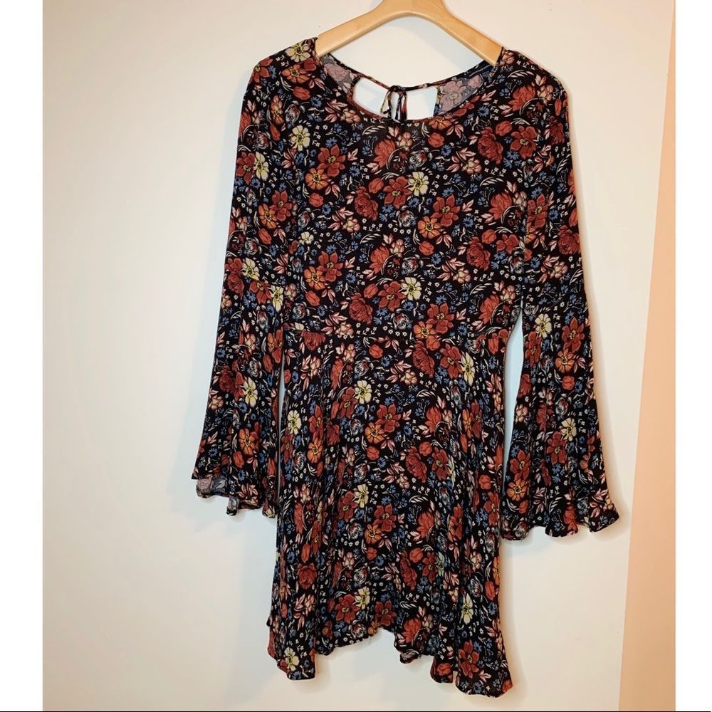 American Eagle Floral Print Long Sleeve Dress